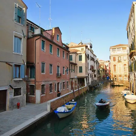 Apartmán Ca Zulian Amazing Canal View Benátky
