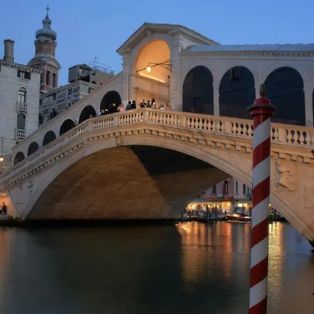 Apartment Ca Zulian Amazing Canal View Venice
